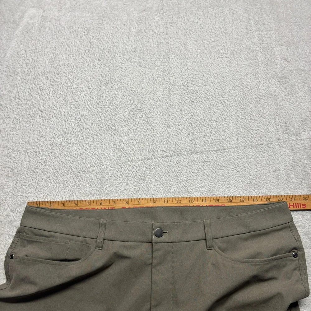 Lululemon Commission Pant Classic Fit Warpstreme Olive Sage Green Mens 40x30 EUC